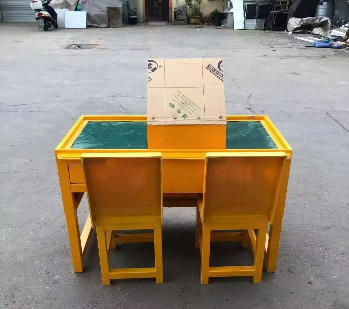 肥东防静电导通桌井下煤矿火工品发放桌：危险品流转的安全守护者